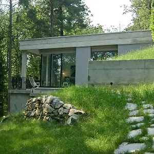 https://varesello-20.it-lombardy.com